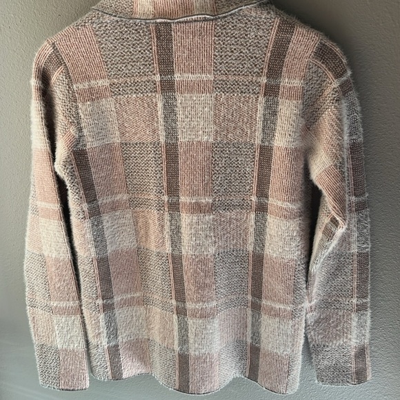 Rachel Zoe Super Soft Fuzzy Eyelash Plaid Snap Button Shacket Jacket Size XS - Picture 6 of 9